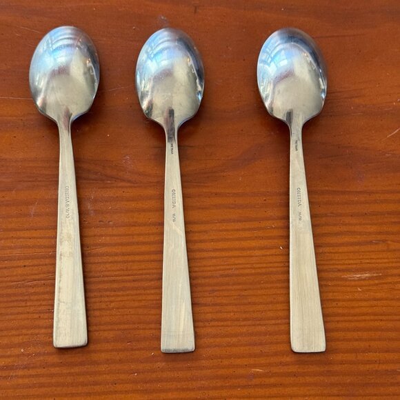 Vintage Oneida Amsterdam Stainless Steel Soup Spoons Set Of 3 - Picture 2 of 2